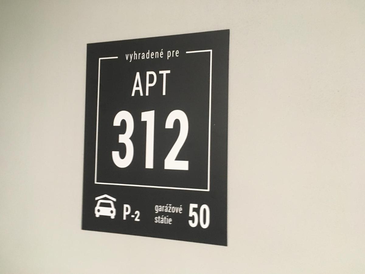 Apartman S Vyhladom Na Stity Ovruc 312 Strbske Pleso Bagian luar foto