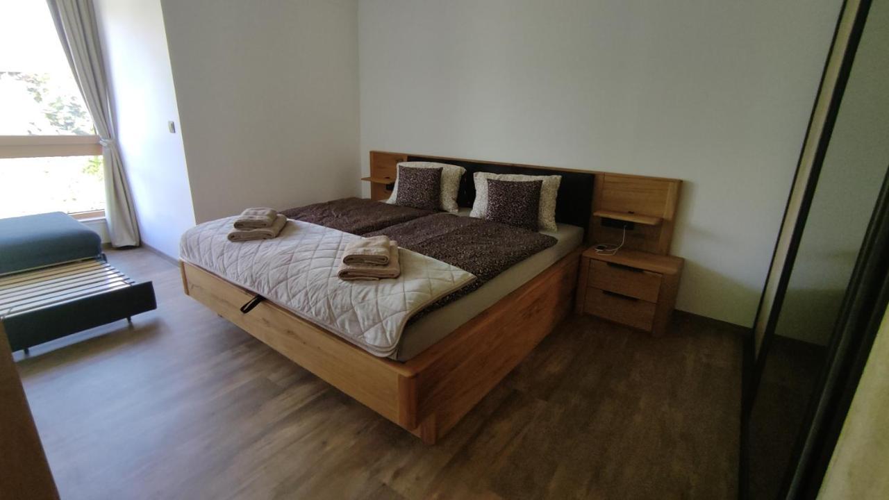 Apartman S Vyhladom Na Stity Ovruc 312 Strbske Pleso Bagian luar foto