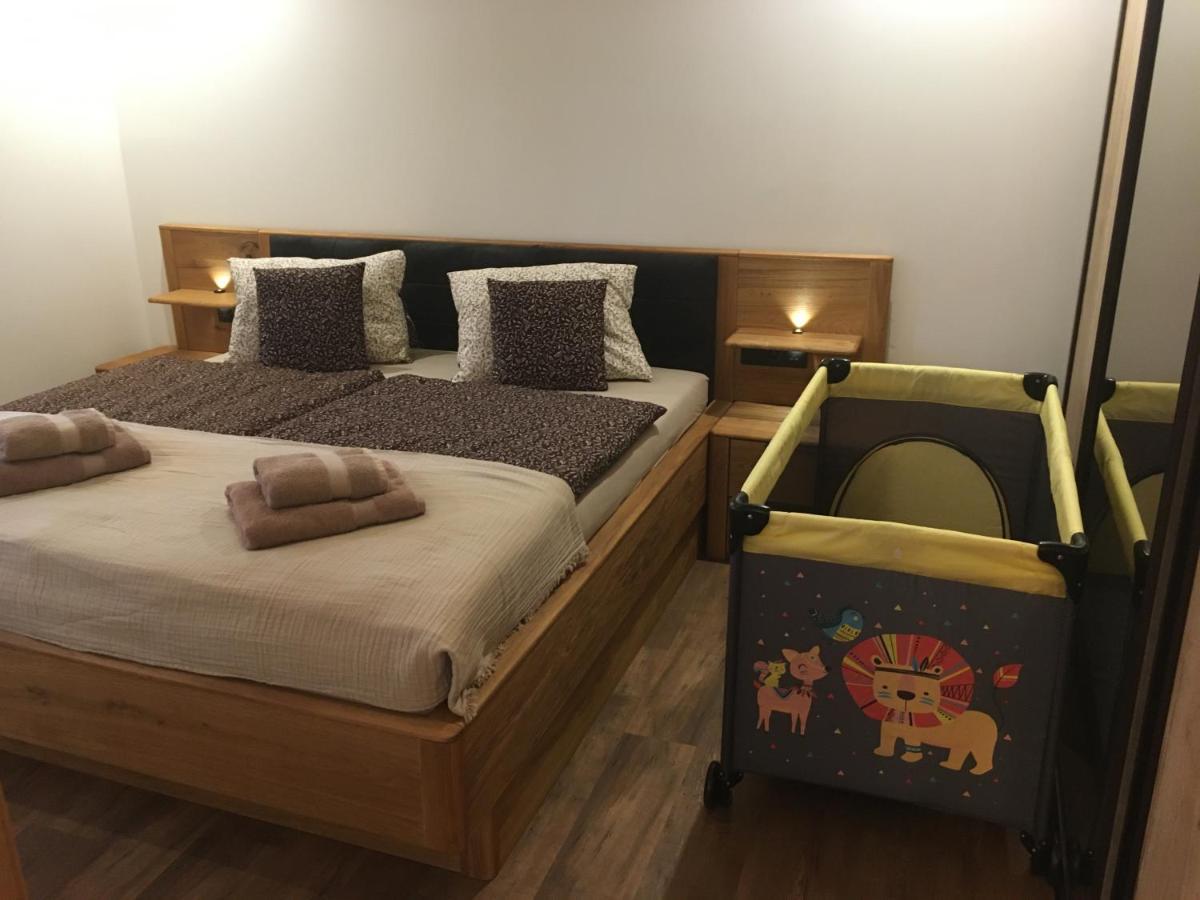 Apartman S Vyhladom Na Stity Ovruc 312 Strbske Pleso Bagian luar foto